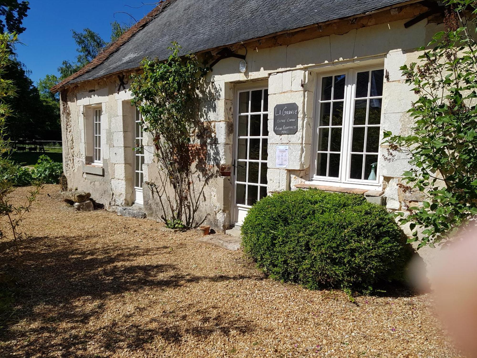 Hotel Les Roberderies Broc Exterior foto